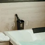 Wine & Wellness بيت ضيافة