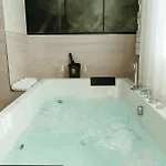 Wine & Wellness بيت ضيافة 4*