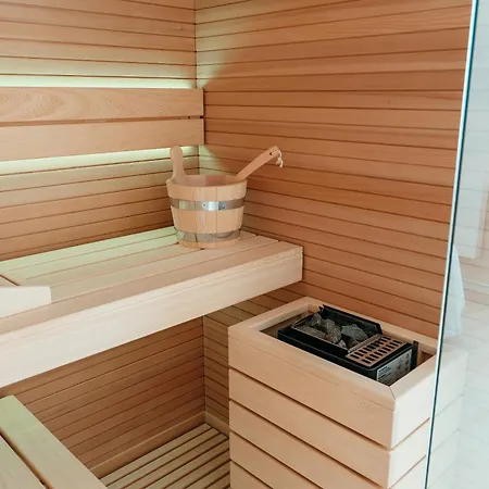 Wine & Wellness בית הארחה 4*